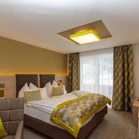 Hotel Neder イシュグル エクステリア 写真