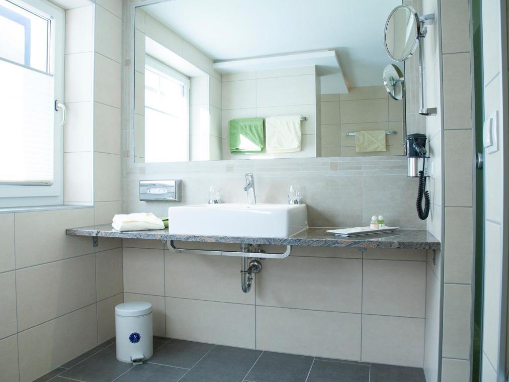 Hotel Neder イシュグル 部屋 写真
